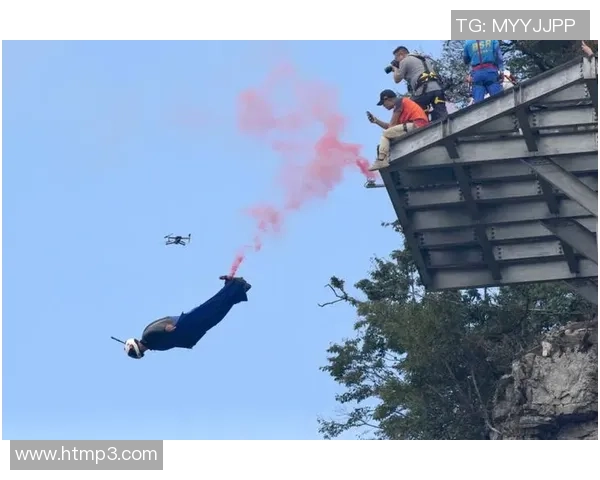 世界翼装飞行锦标赛在张家界盛大开幕吸引全球顶尖选手齐聚竞技